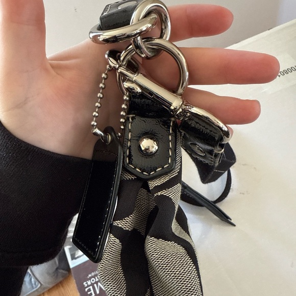 Vintage Coach Black and Gray Shoulder Bag - Picture 7 of 11